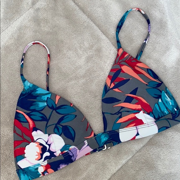 Hollister Other - Hollister bikini top